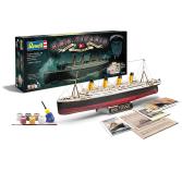 Revell Gift Set 100th Year Titanic Special Anniversary Edition Revell Gift Set 100th Year Titanic Special Anniversary Edition
