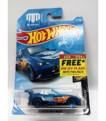 Hot Wheels 15 Mazda MX-5 Miata